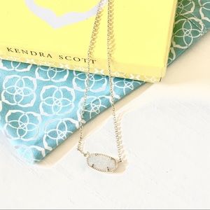 Kendra Scott Elisa Gold Pendant Necklace ⭐️